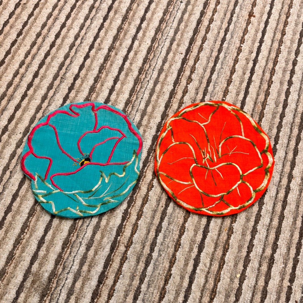 New Vintage Embroidered Floral Round Potholders Turquoise‎ Orange Set of 2 MCM